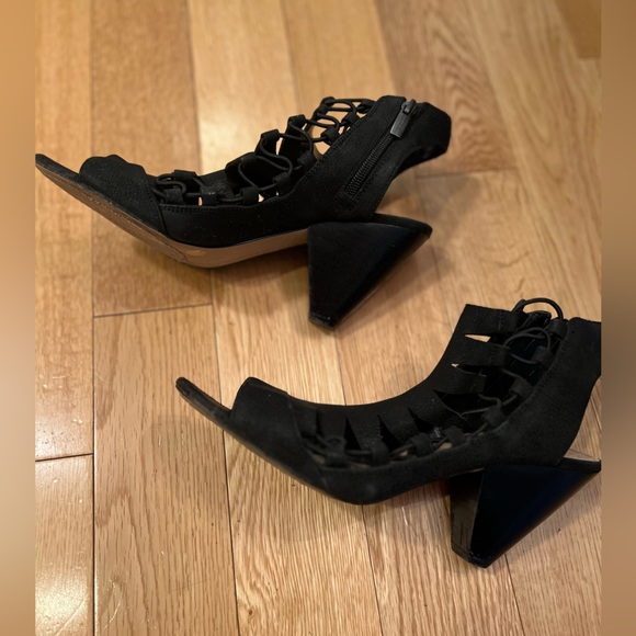 Black Vince Camuto Heeled Sandals - Picture 5 of 7